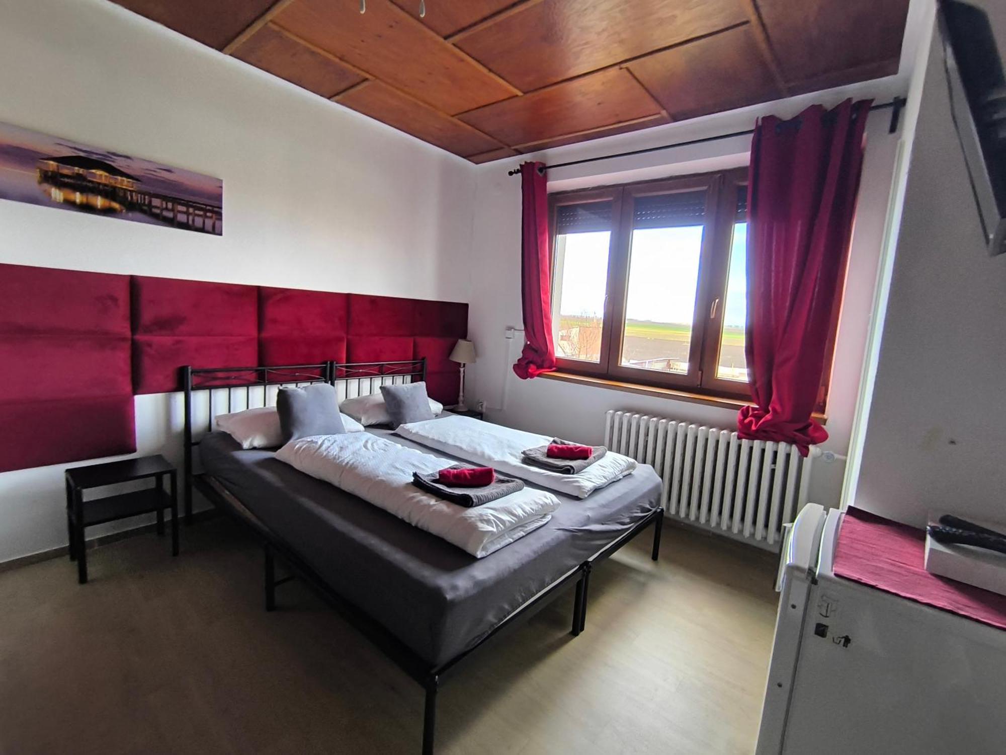 Penzion U Jezu - Ubytovani Pasohlávky Extérieur photo