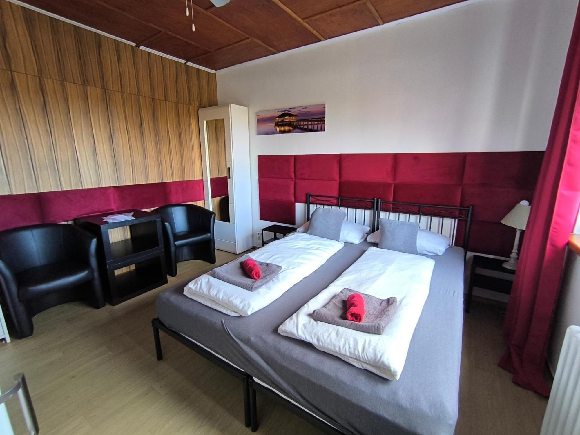 Penzion U Jezu - Ubytovani Pasohlávky Extérieur photo