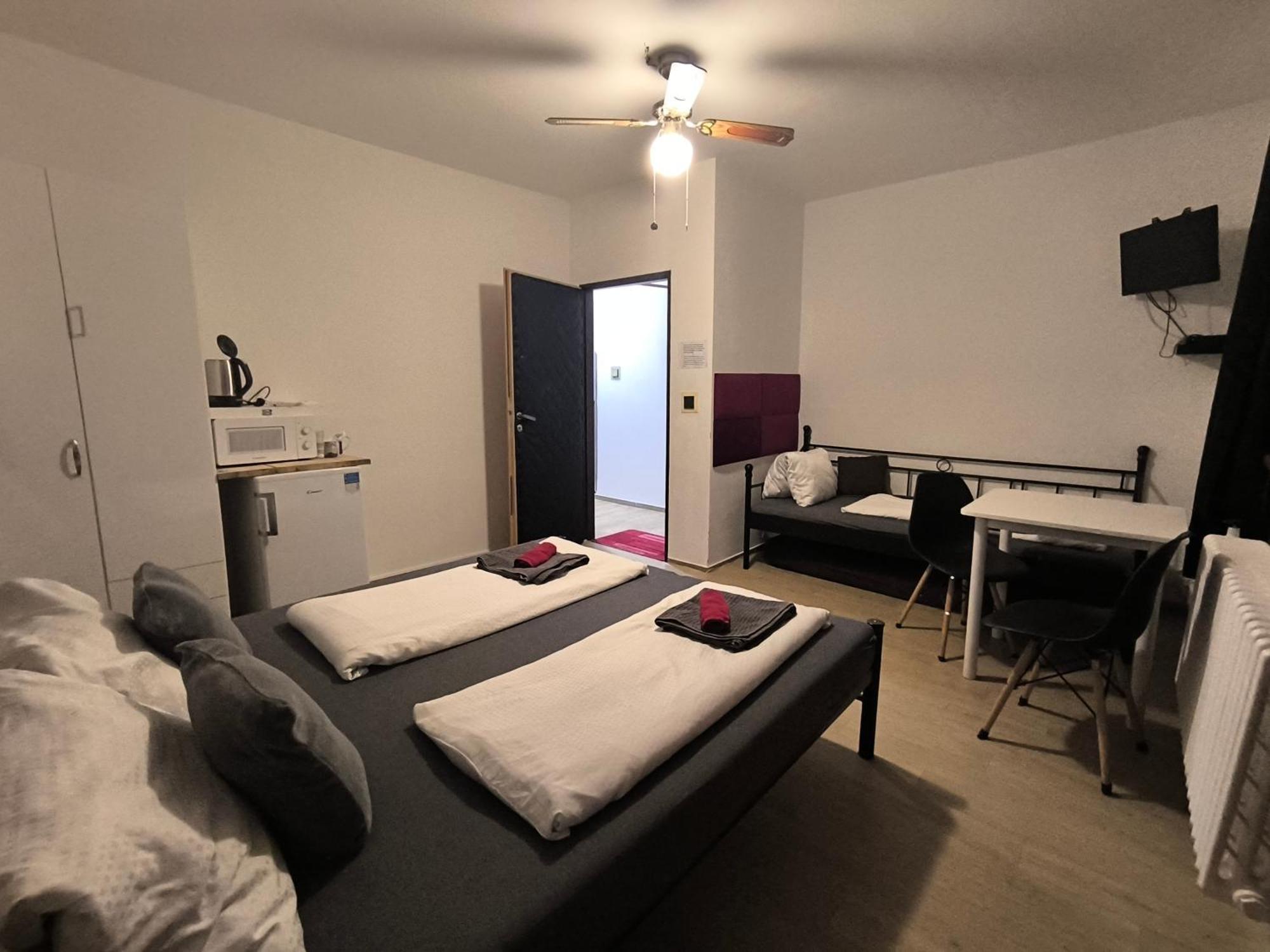 Penzion U Jezu - Ubytovani Pasohlávky Extérieur photo